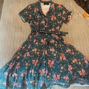 1950s a-line button down floral dress, size M, Collectif